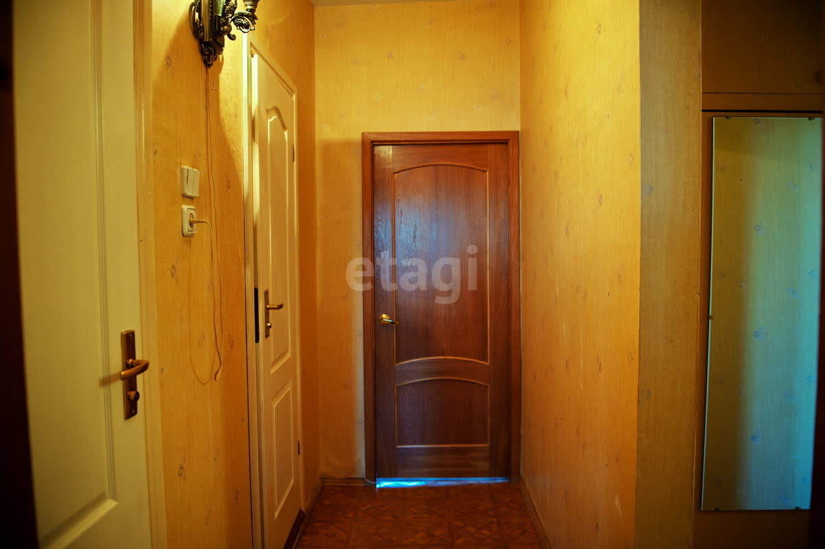 Продажа 3-комнатной квартиры, Нижневартовск, Ханты-Мансийский автономный округ,  Мегион