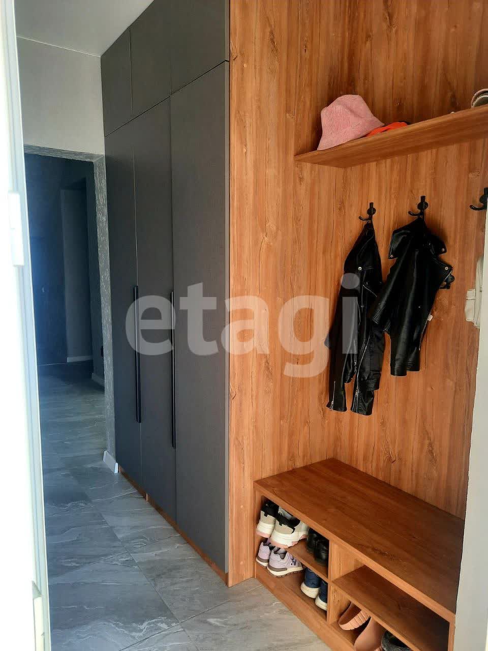 Продажа дома, 220м <sup>2</sup>, 5 сот., Улан-Удэ, Республика Бурятия,  Железнодорожный