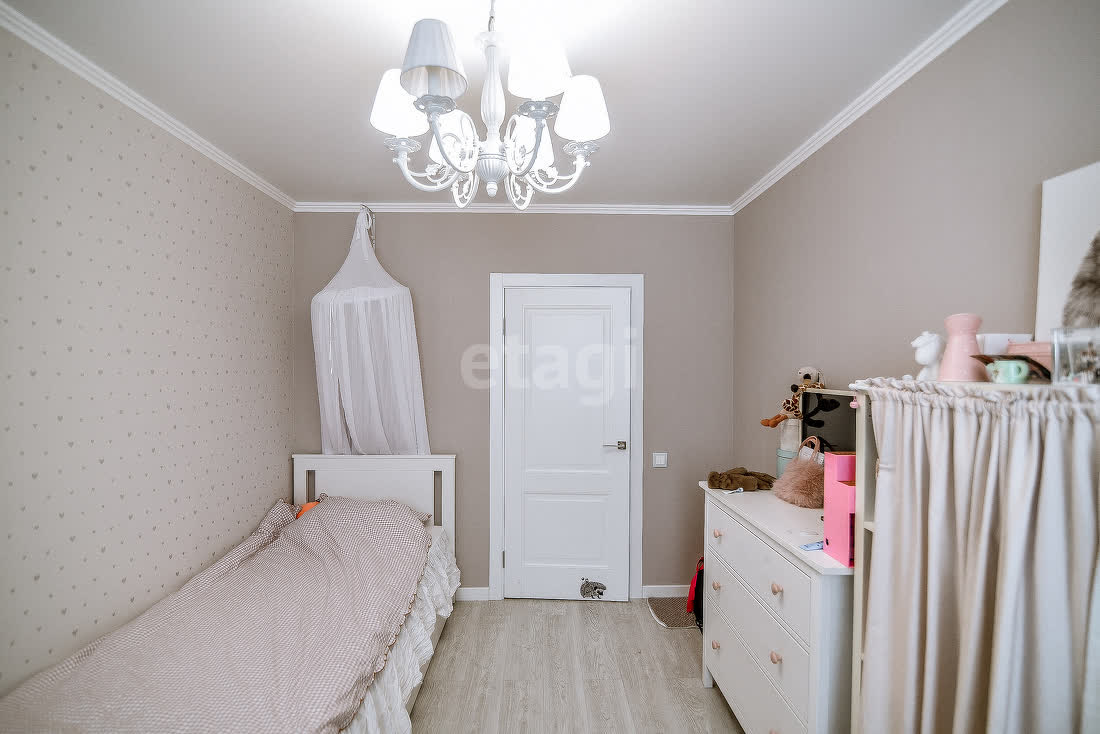 Продажа 3-комнатной квартиры, Южно-Сахалинск, Сахалинская область,  Южно-Сахалинск