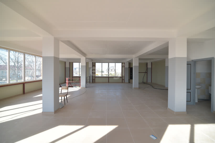 Аренда коммерческой недвижимости, 240м <sup>2</sup>, Южно-Сахалинск, Сахалинская область,  Южно-Сахалинск