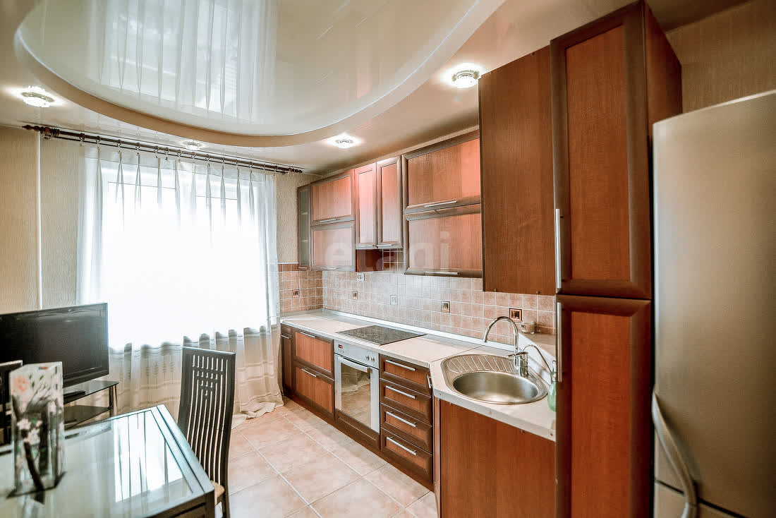 Продажа 4-комнатной квартиры, Южно-Сахалинск, Сахалинская область,  Южно-Сахалинск