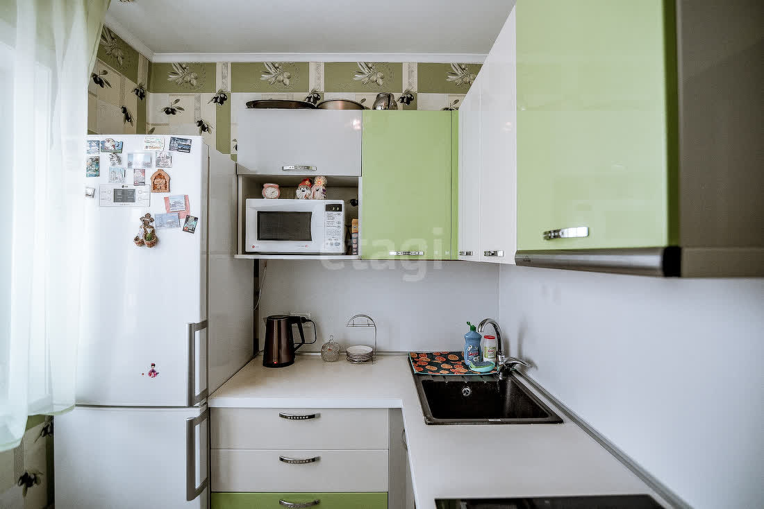 Продажа 2-комнатной квартиры, Южно-Сахалинск, Сахалинская область,  Южно-Сахалинск