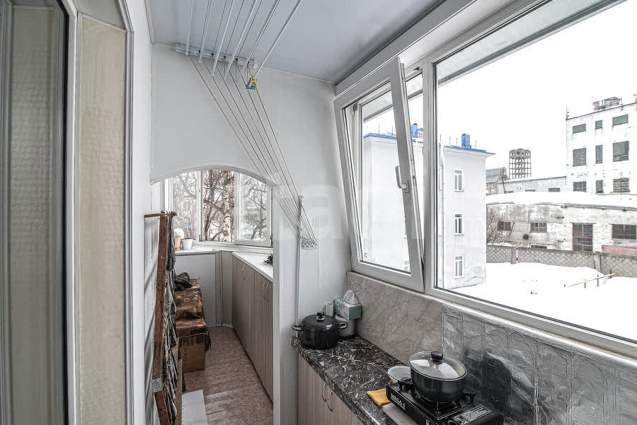 Продажа 3-комнатной квартиры, Южно-Сахалинск, Сахалинская область,  Южно-Сахалинск