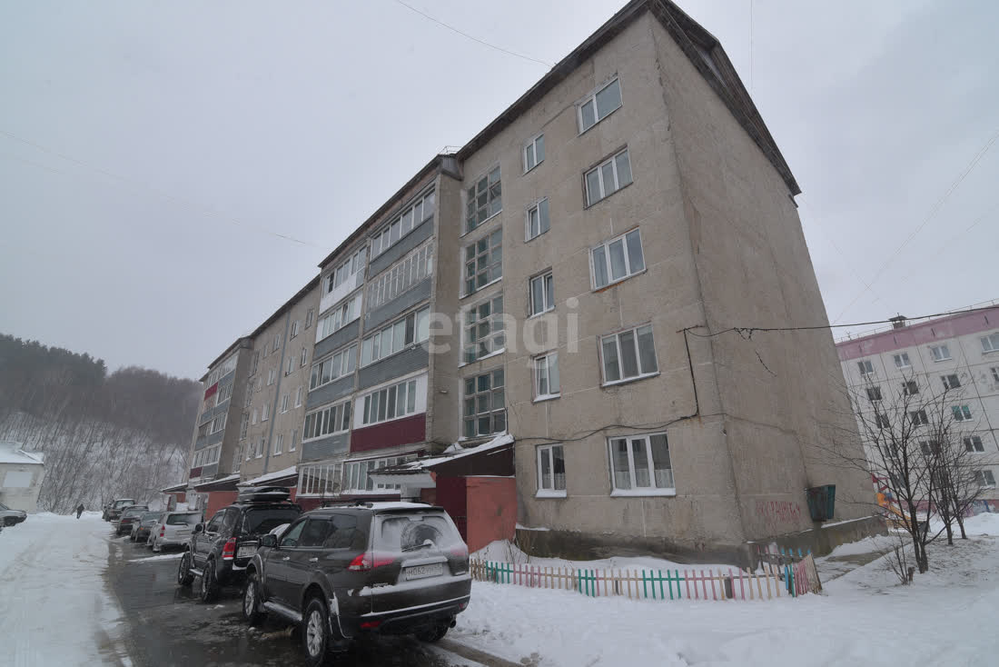 Продажа 2-комнатной квартиры, Южно-Сахалинск, Сахалинская область,  Южно-Сахалинск