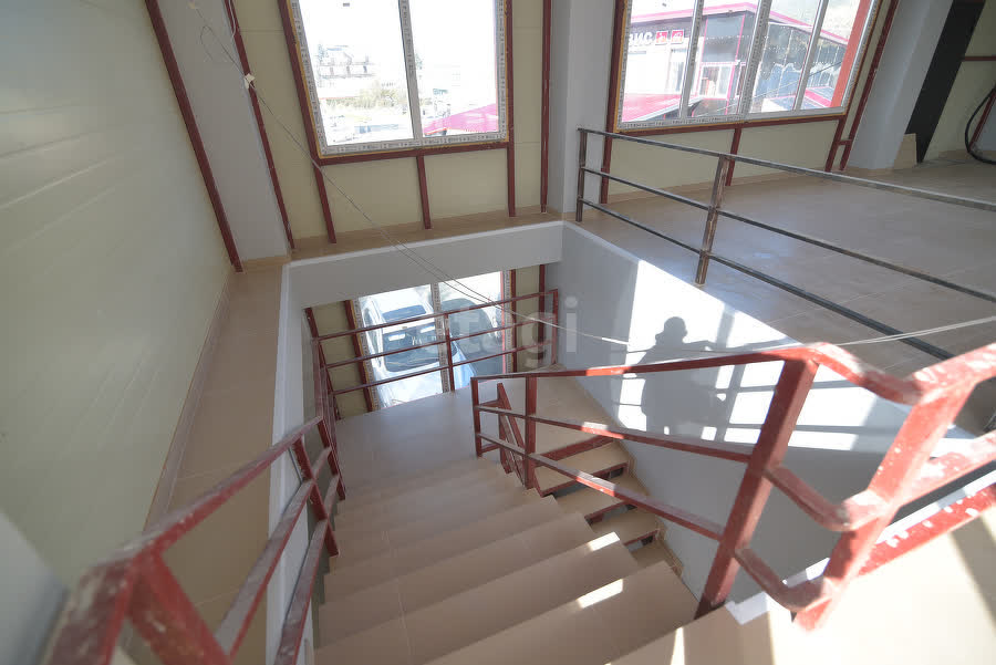 Аренда коммерческой недвижимости, 240м <sup>2</sup>, Южно-Сахалинск, Сахалинская область,  Южно-Сахалинск