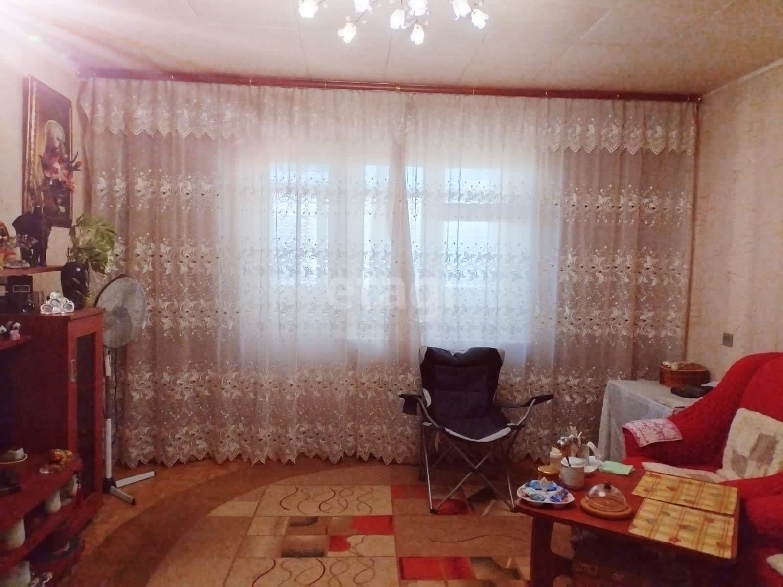 Продажа 3-комнатной квартиры, Амурск, Строителей пр-т,  36