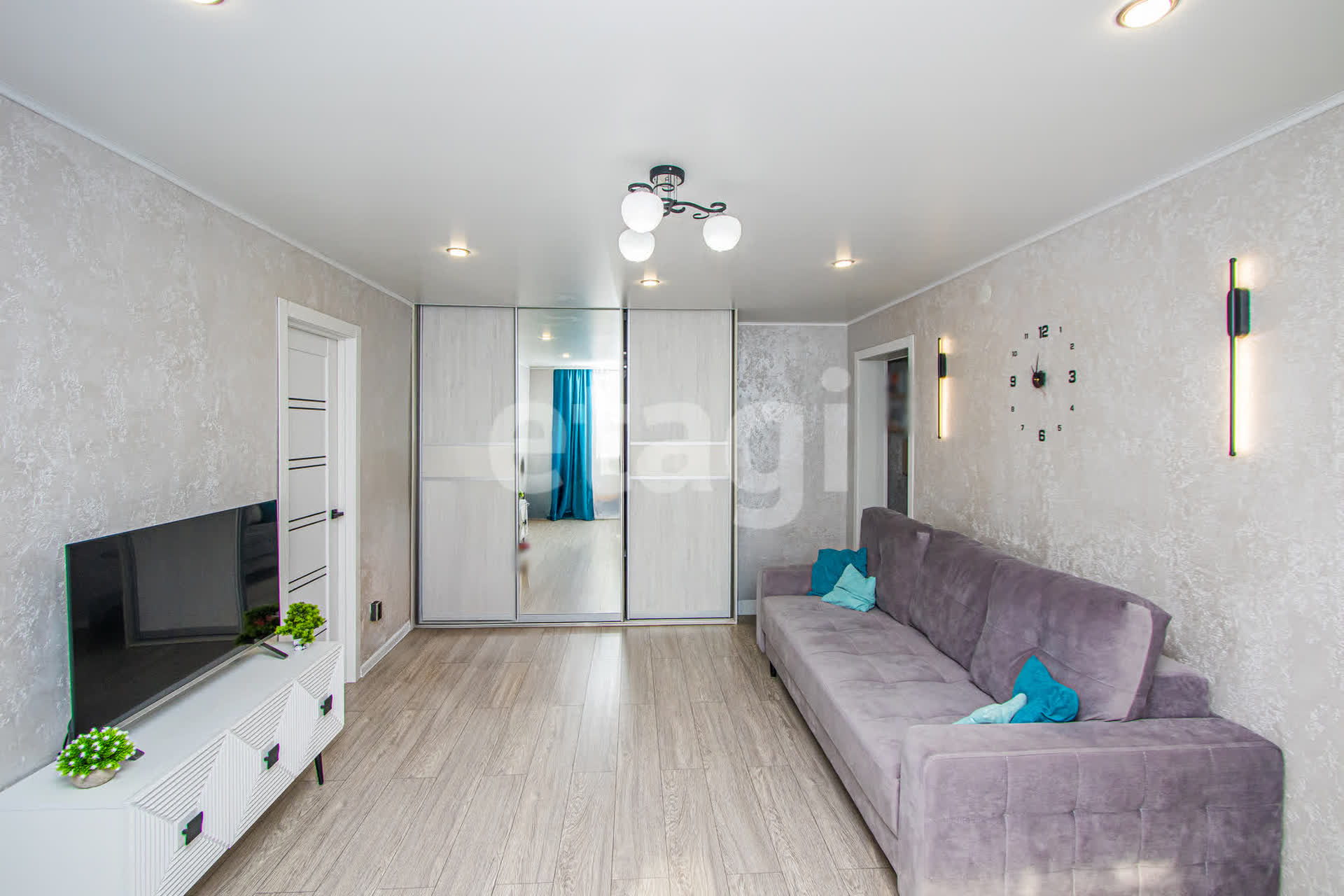 Продажа 3-комнатной квартиры, Улан-Удэ, Республика Бурятия,  Улан-Удэ