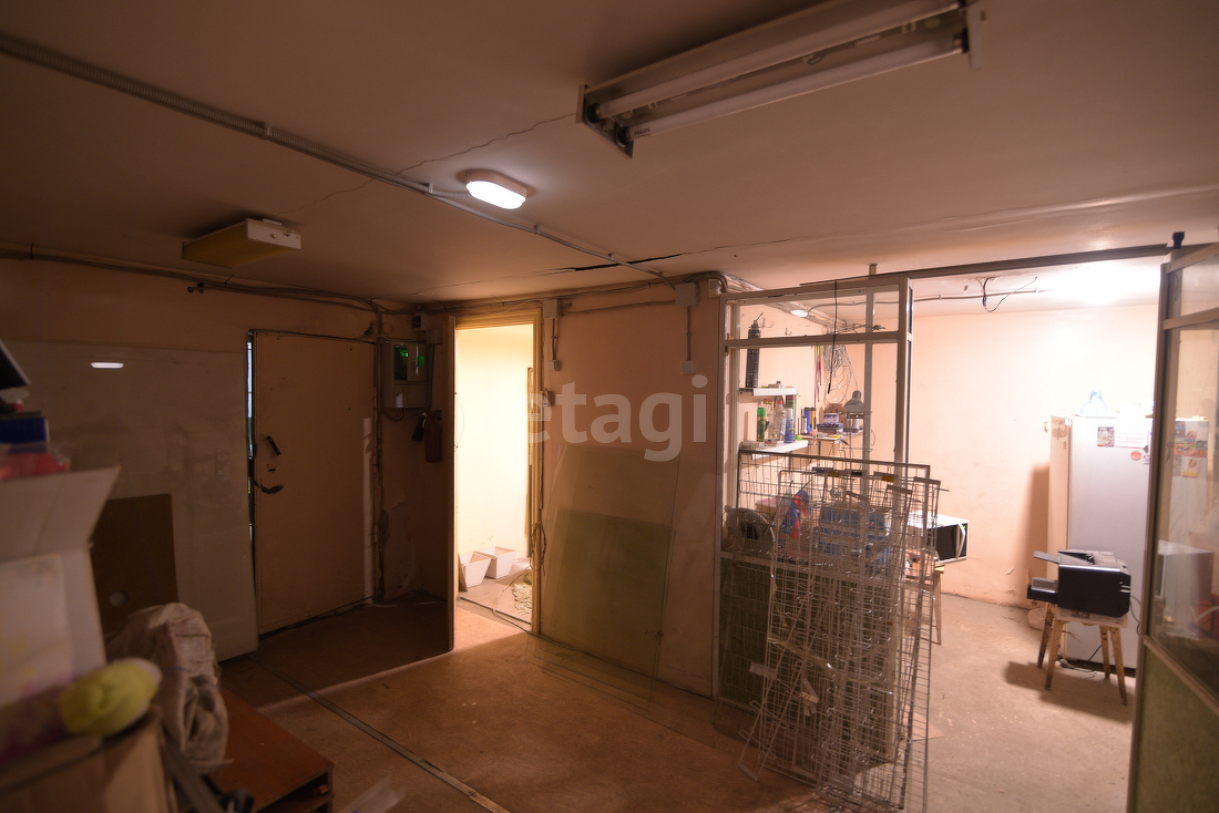 Продажа коммерческой недвижимости, 155м <sup>2</sup>, Южно-Сахалинск, Сахалинская область,  Южно-Сахалинск