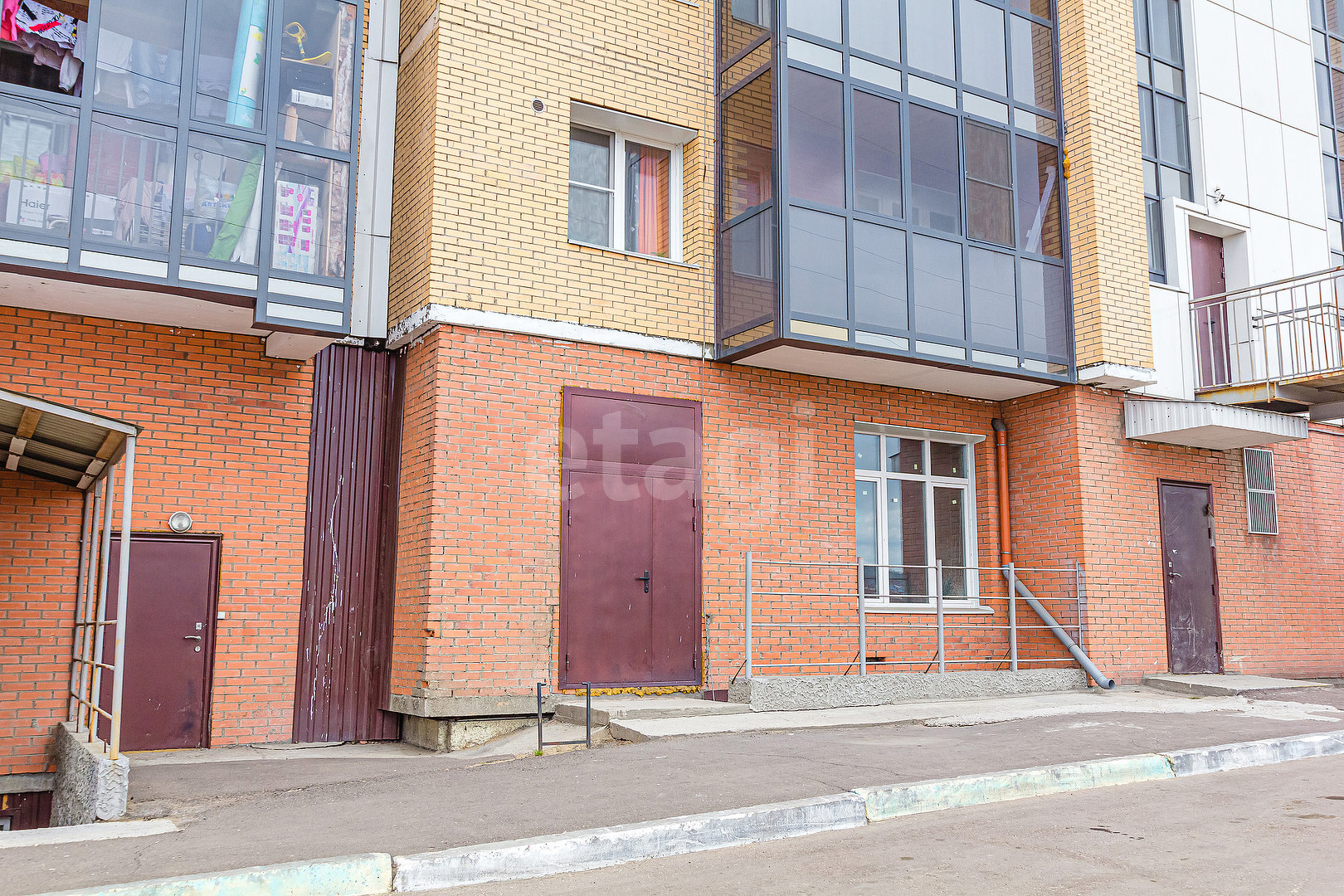 Продажа коммерческой недвижимости, 379м <sup>2</sup>, Улан-Удэ, Бурятия,  Улан-Удэ