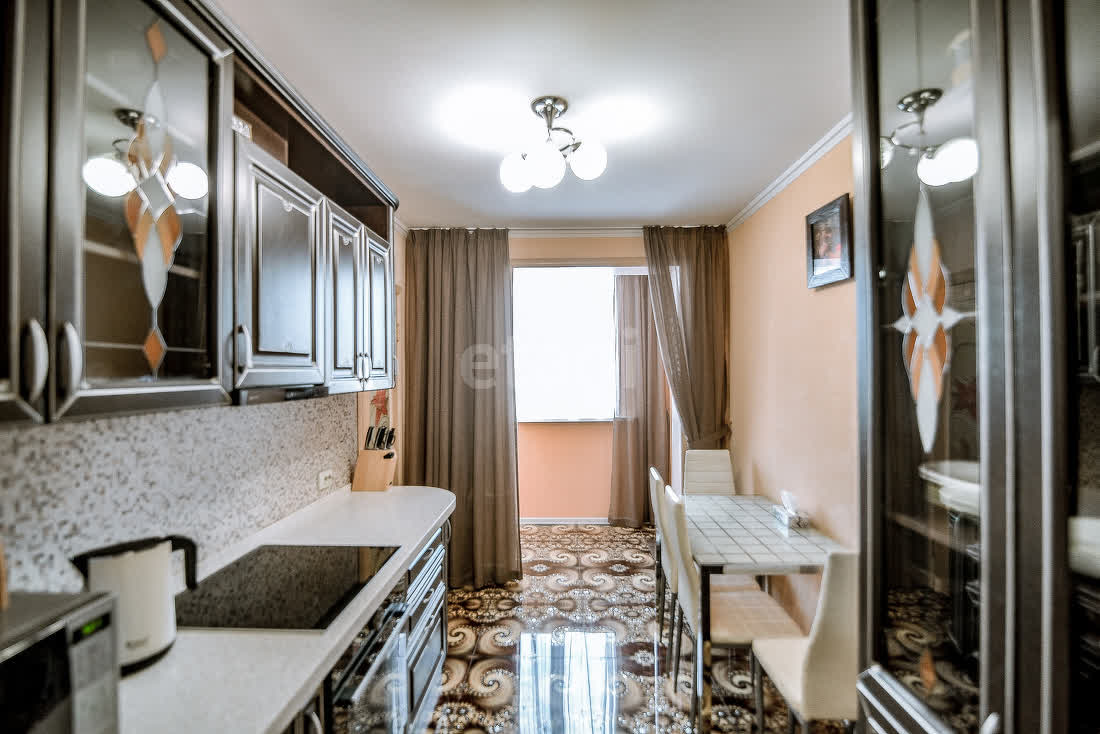 Продажа 2-комнатной квартиры, Южно-Сахалинск, Сахалинская область,  Южно-Сахалинск