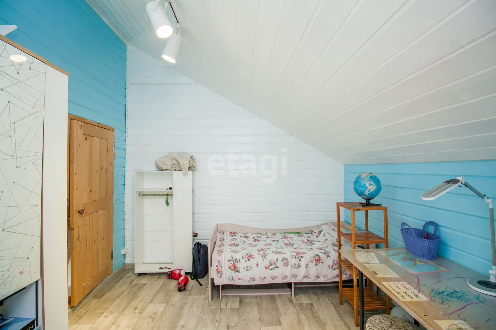 Продажа дома, 217м <sup>2</sup>, 15 сот., Южно-Сахалинск, Сахалинская область,  