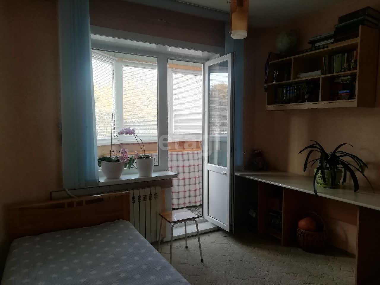 Продажа 3-комнатной квартиры, Южно-Сахалинск, Сахалинская область,  Южно-Сахалинск