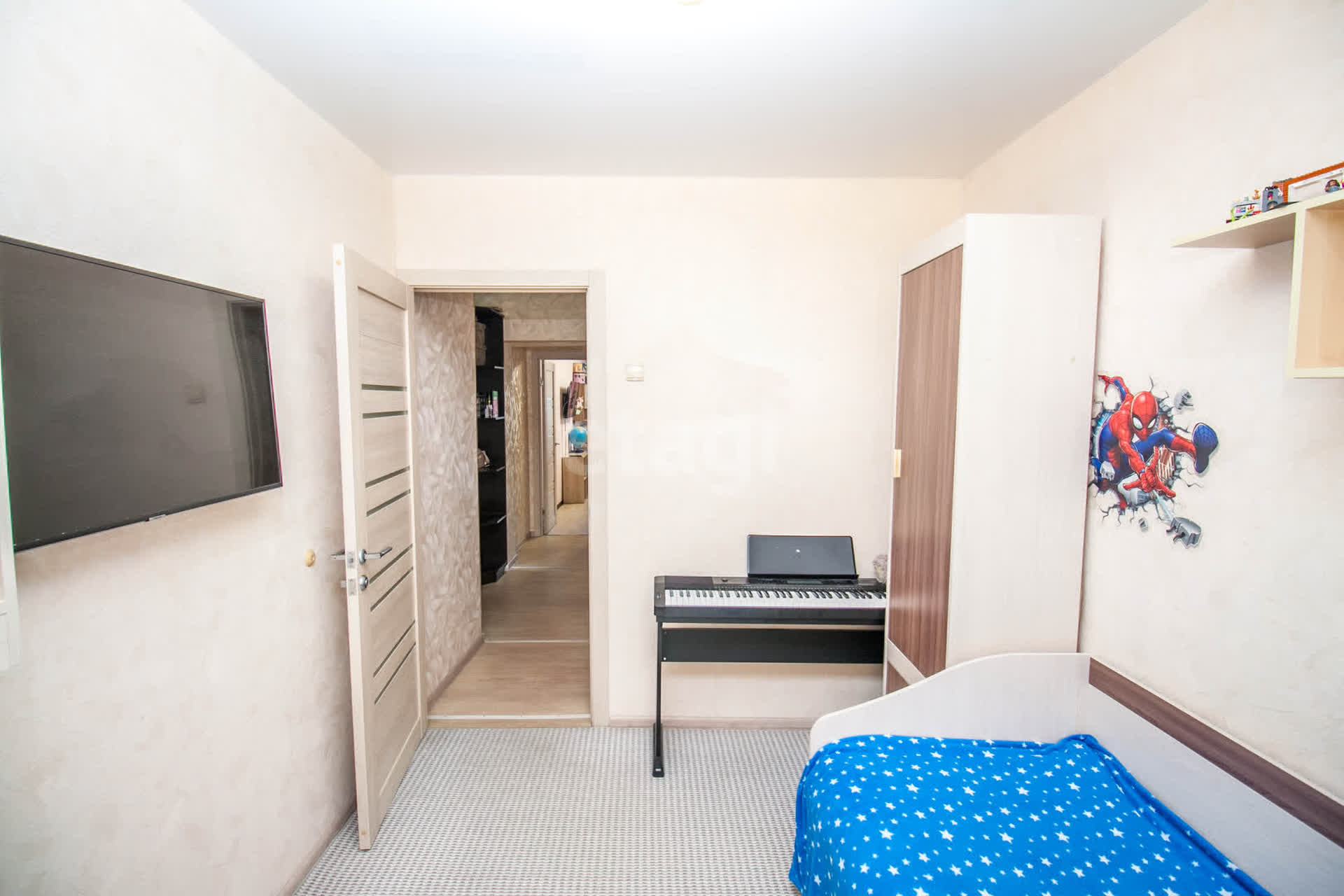 Продажа 2-комнатной квартиры, Южно-Сахалинск, Сахалинская область,  Южно-Сахалинск