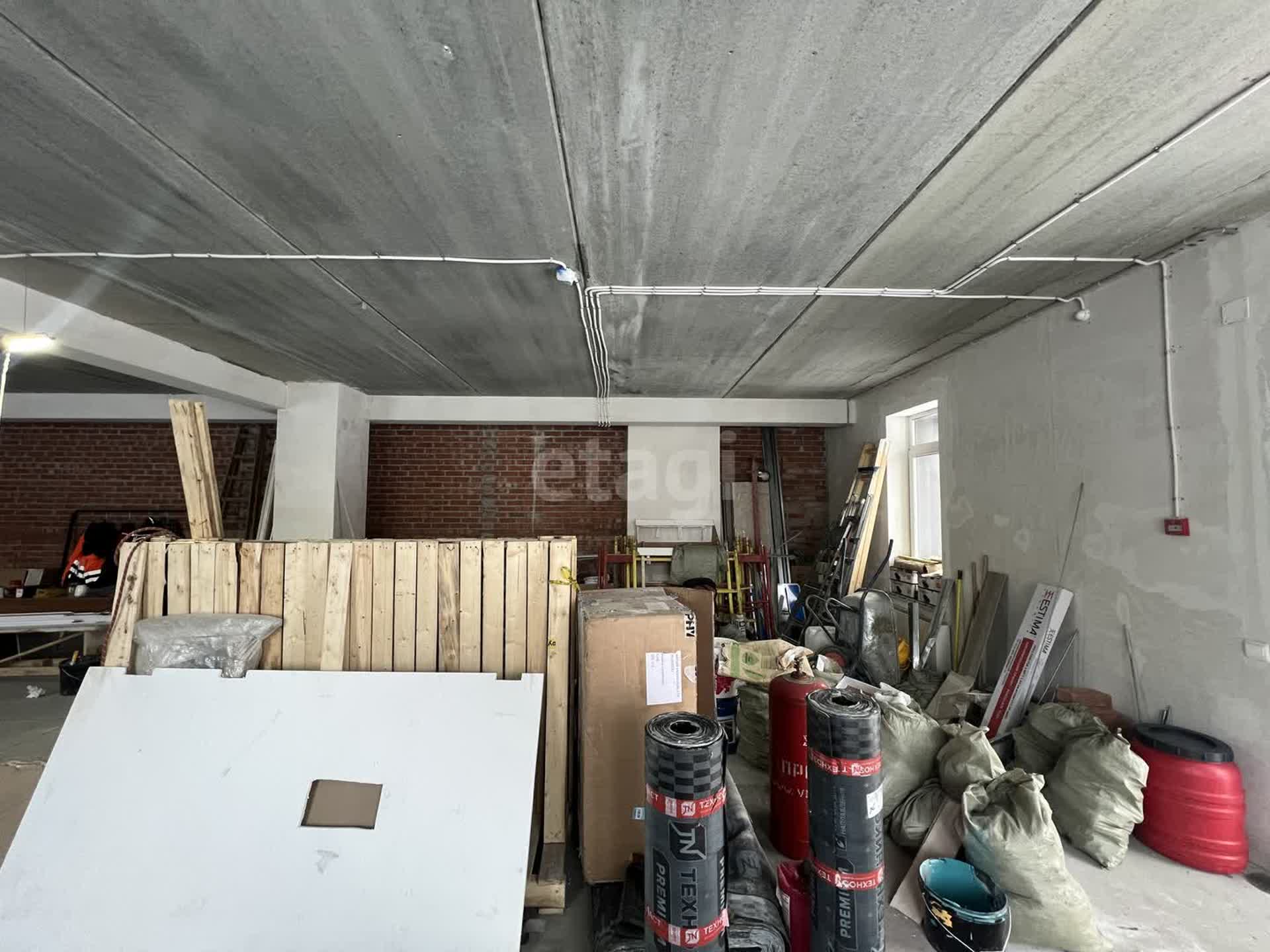 Аренда коммерческой недвижимости, 120м <sup>2</sup>, Новый Уренгой, Ямало-Ненецкий АО,  Новый Уренгой