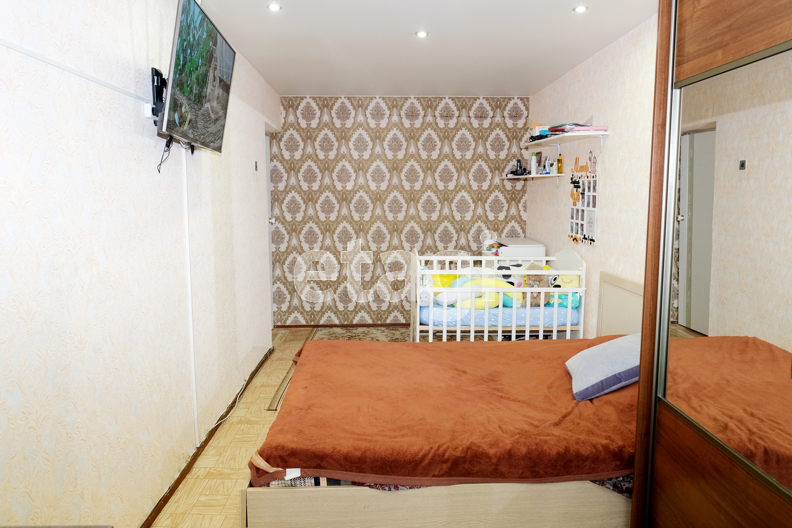 Продажа 4-комнатной квартиры, Южно-Сахалинск, Сахалинская область,  Южно-Сахалинск