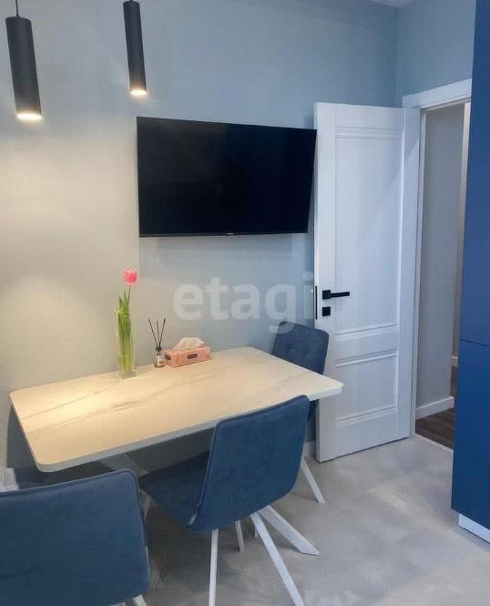 Продажа 2-комнатной квартиры, Южно-Сахалинск, Сахалинская область,  Южно-Сахалинск