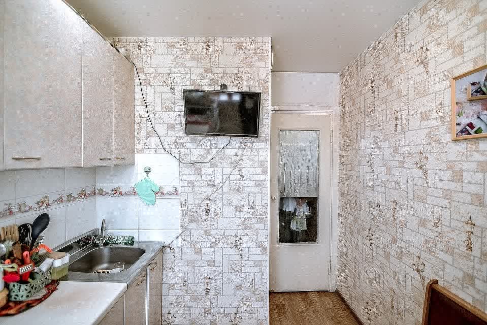 Продажа 2-комнатной квартиры, Южно-Сахалинск, Сахалинская область,  Южно-Сахалинск