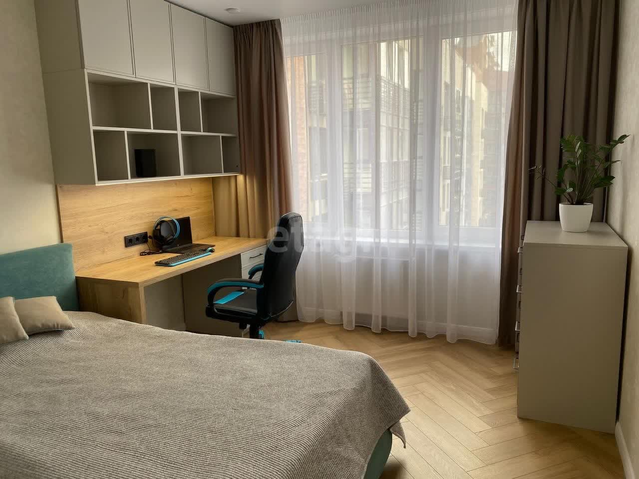 Продажа 3-комнатной квартиры, Южно-Сахалинск, Сахалинская область,  Южно-Сахалинск