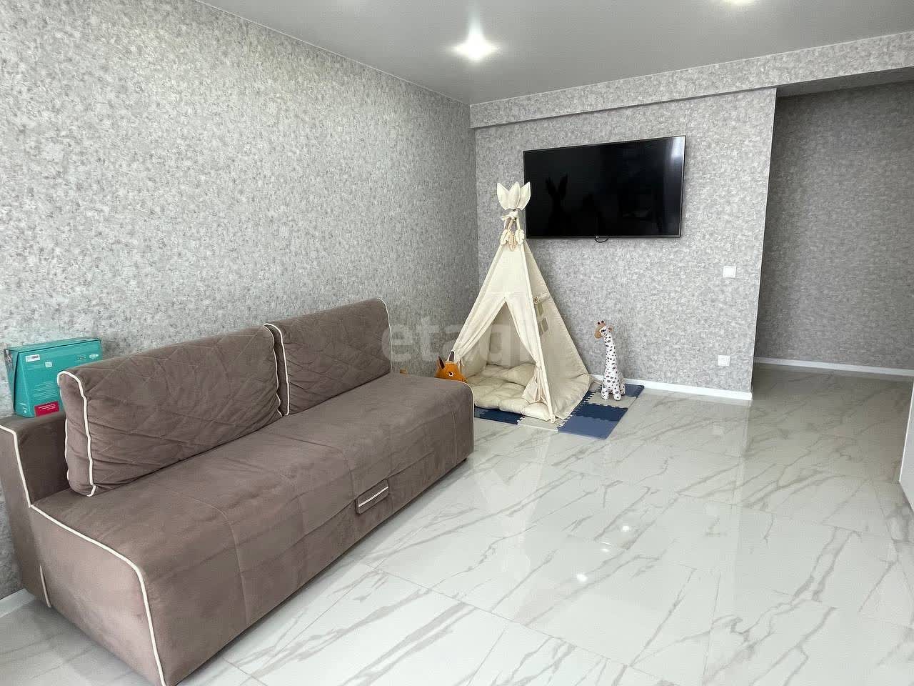 Продажа 3-комнатной квартиры, Южно-Сахалинск, Сахалинская область,  Южно-Сахалинск