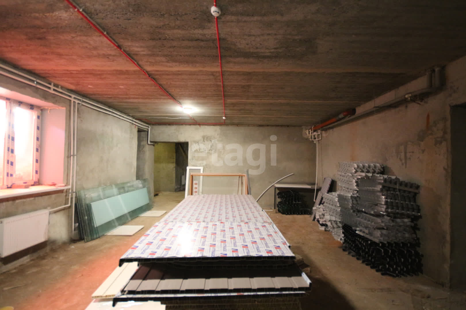 Аренда коммерческой недвижимости, 264м <sup>2</sup>, Новый Уренгой, Ямало-Ненецкий АО,  Новый Уренгой