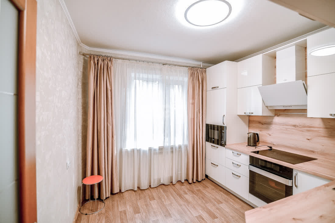 Продажа 3-комнатной квартиры, Южно-Сахалинск, Сахалинская область,  Южно-Сахалинск