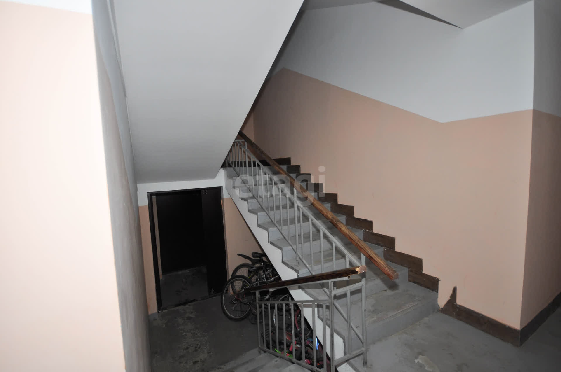 Продажа 2-комнатной квартиры, Южно-Сахалинск, Сахалинская область,  Южно-Сахалинск