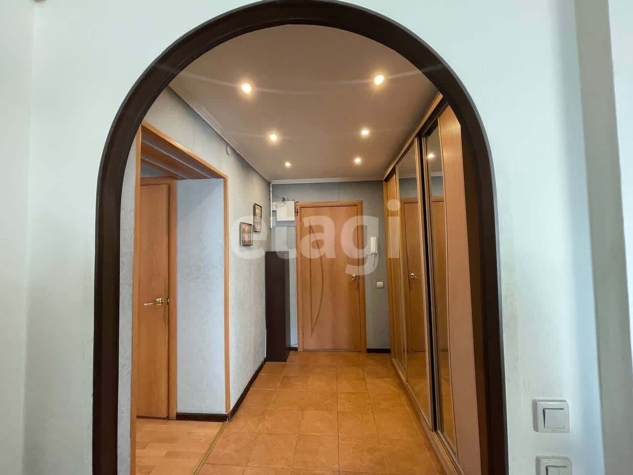 Продажа 4-комнатной квартиры, Улан-Удэ, Республика Бурятия,  Улан-Удэ