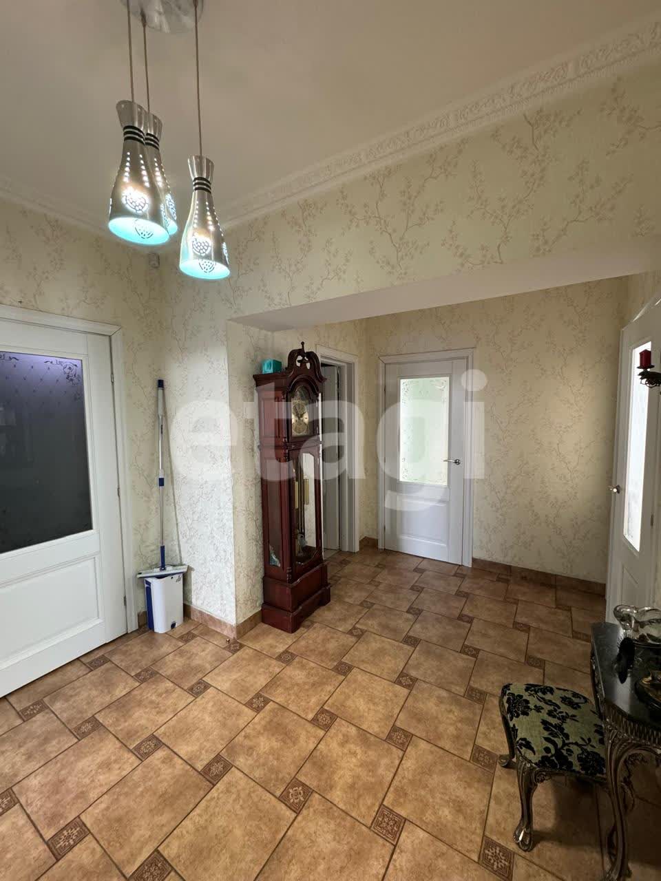 Продажа дома, 254м <sup>2</sup>, 6 сот., Улан-Удэ, Республика Бурятия,  Железнодорожный