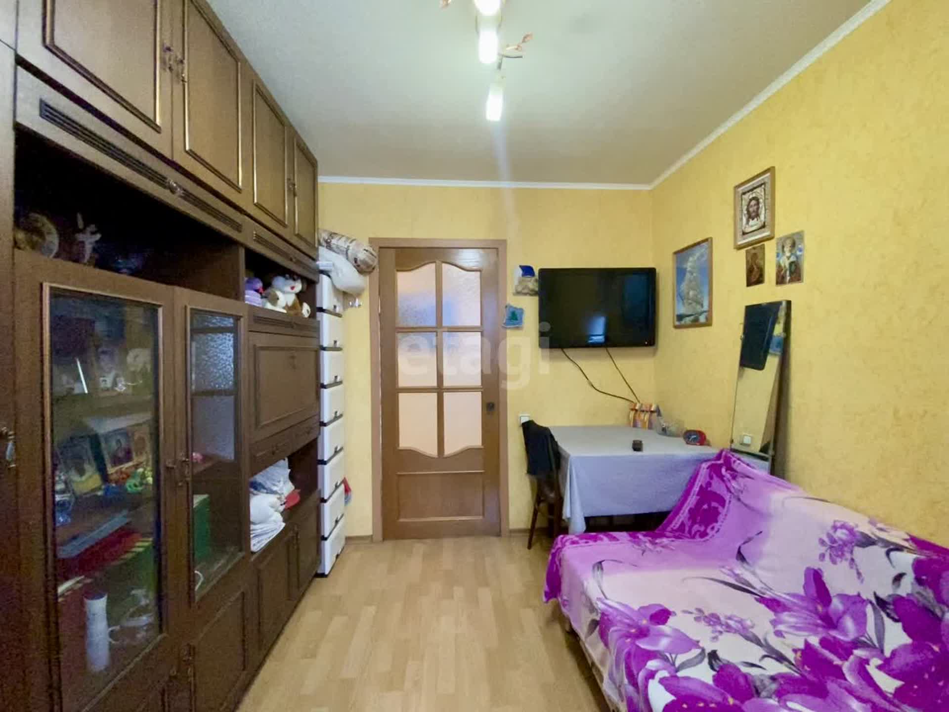 Продажа 4-комнатной квартиры, Калуга, Гагарина,  8
