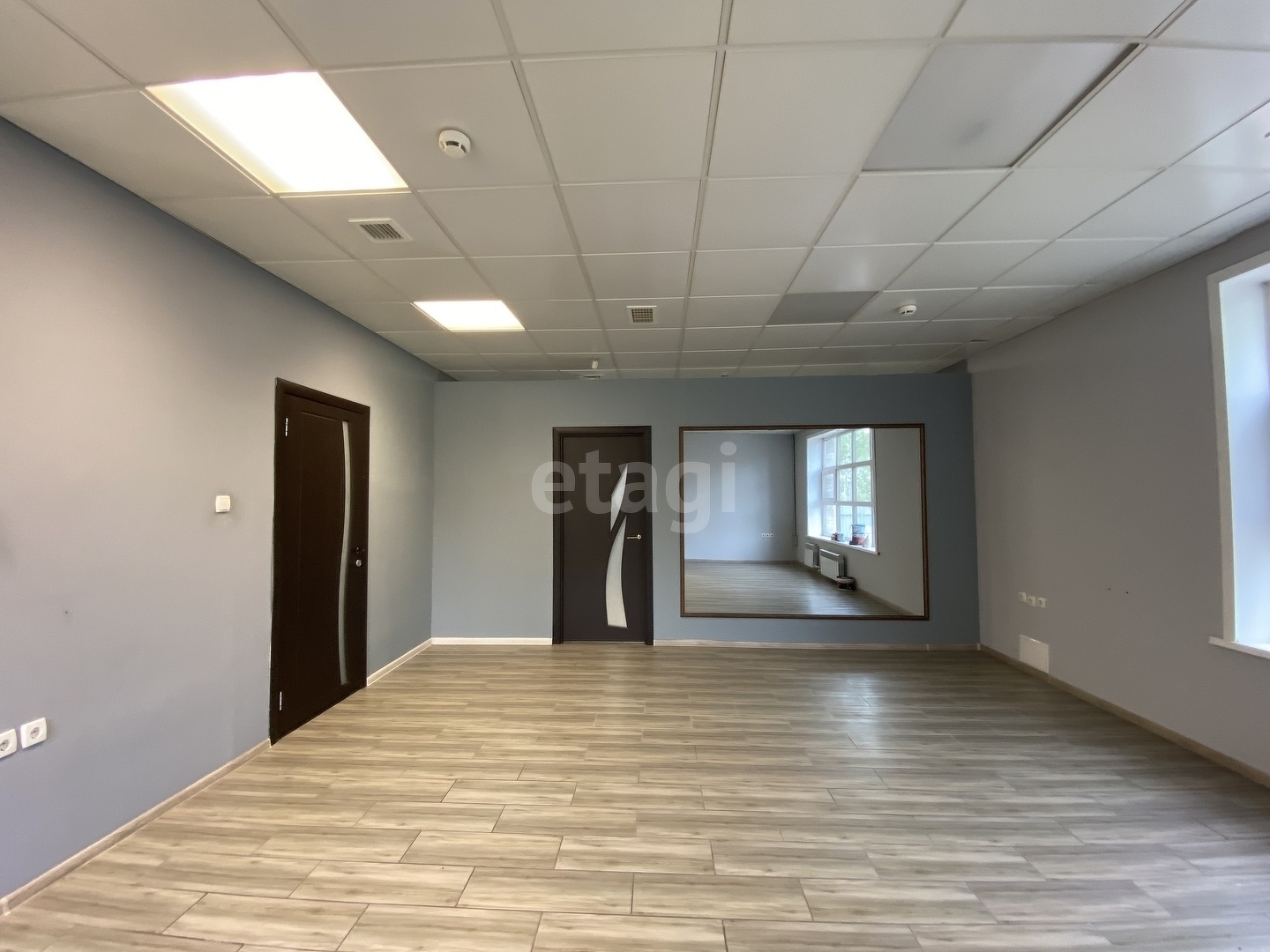 Продажа коммерческой недвижимости, 132м <sup>2</sup>, Южно-Сахалинск, Сахалинская область,  Южно-Сахалинск