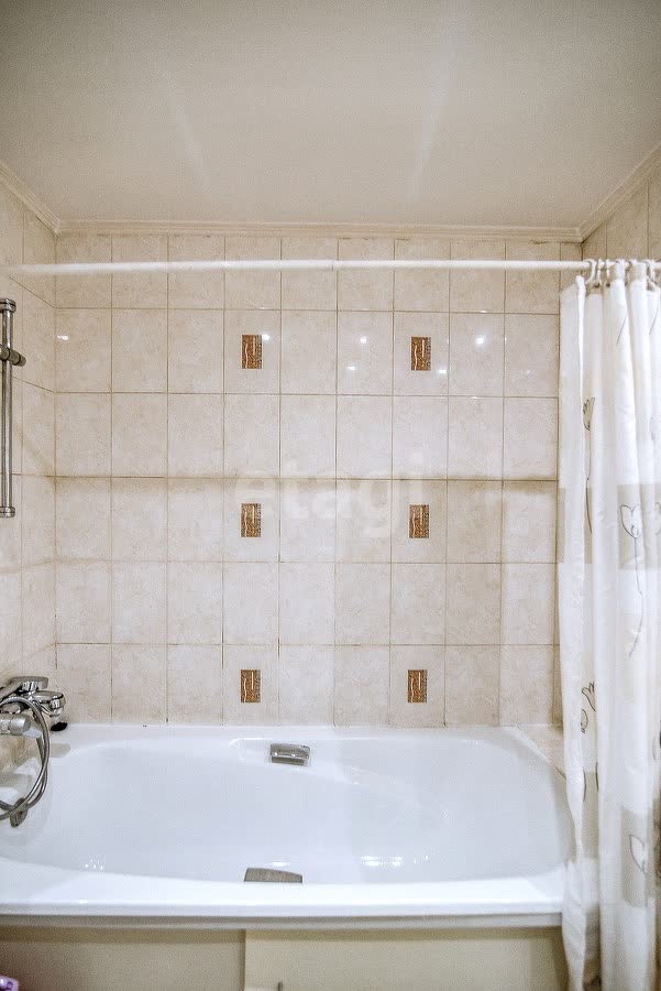 Продажа 2-комнатной квартиры, Южно-Сахалинск, Сахалинская область,  Южно-Сахалинск