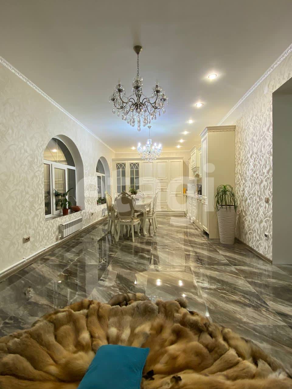 Продажа дома, 185м <sup>2</sup>, 8 сот., Улан-Удэ, Республика Бурятия,  Октябрьский