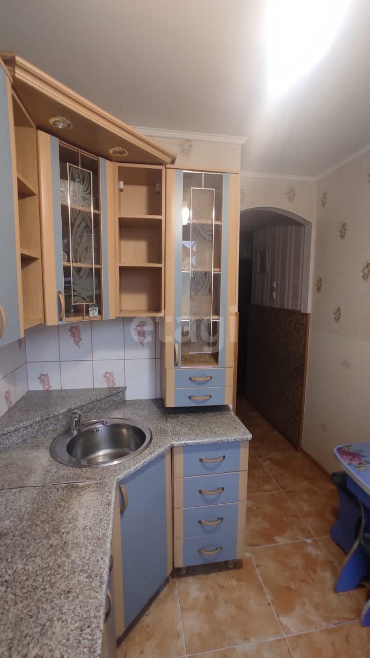 Продажа 4-комнатной квартиры, Южно-Сахалинск, Сахалинская область,  Южно-Сахалинск