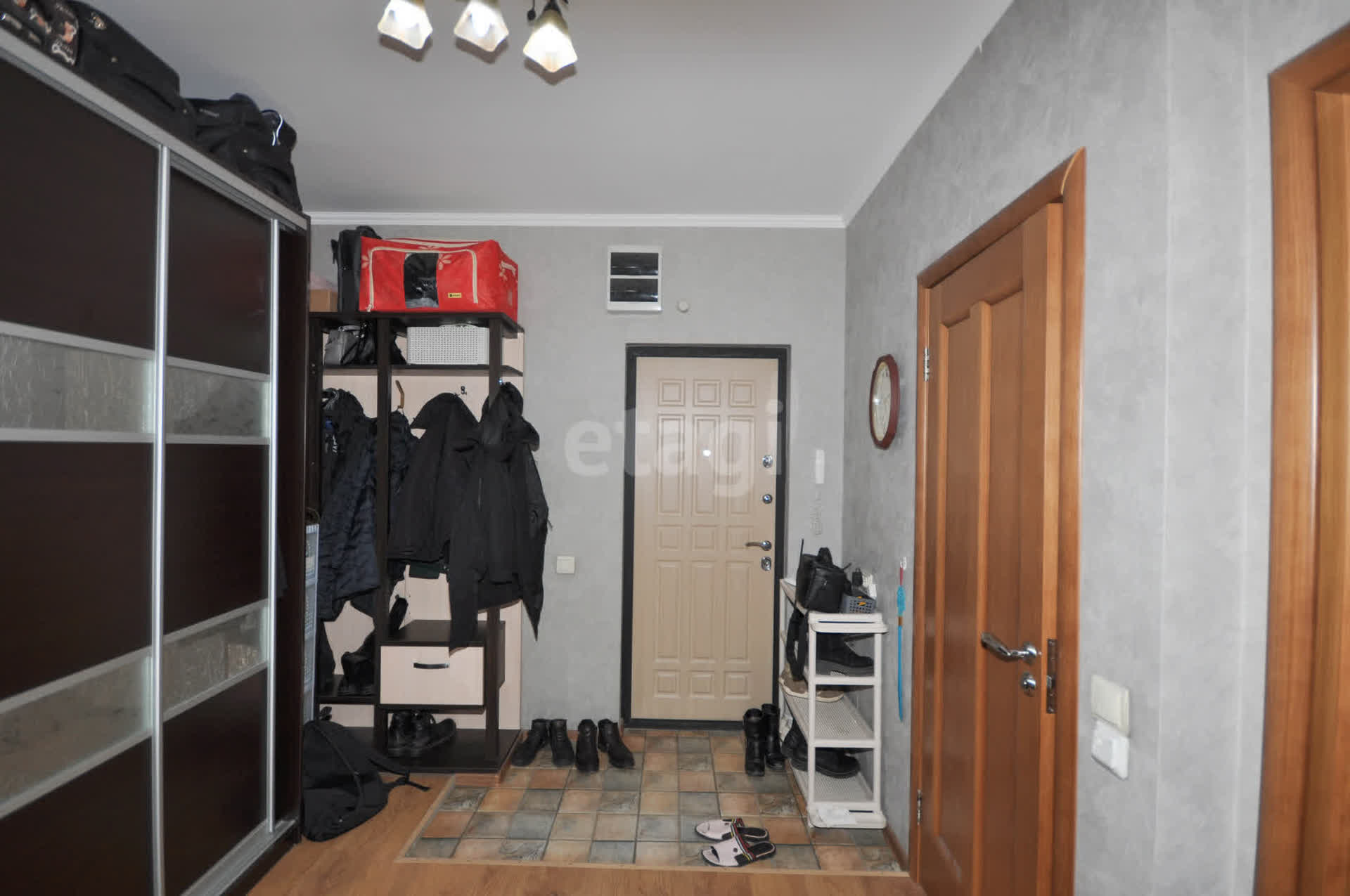 Продажа 3-комнатной квартиры, Южно-Сахалинск, Сахалинская область,  Южно-Сахалинск