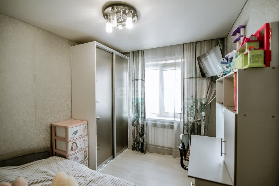 Продажа 3-комнатной квартиры, Южно-Сахалинск, Сахалинская область,  Южно-Сахалинск