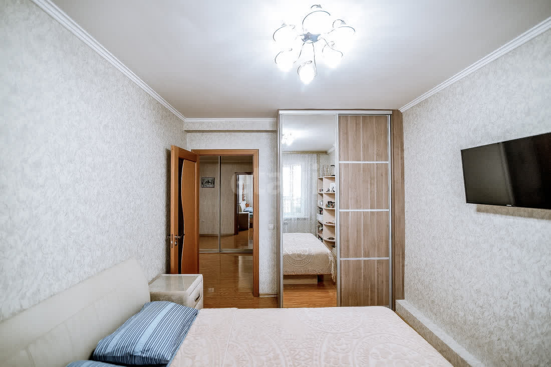 Продажа 2-комнатной квартиры, Южно-Сахалинск, Сахалинская область,  Южно-Сахалинск