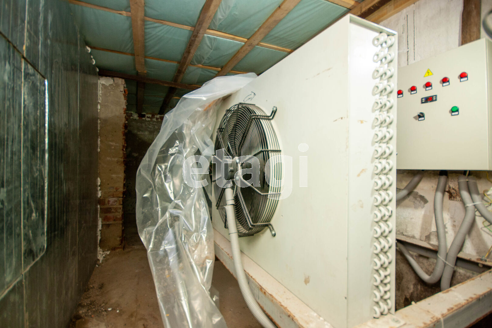 Продажа коммерческой недвижимости, 142м <sup>2</sup>, Новый Уренгой, Ямало-Ненецкий АО,  Новый Уренгой