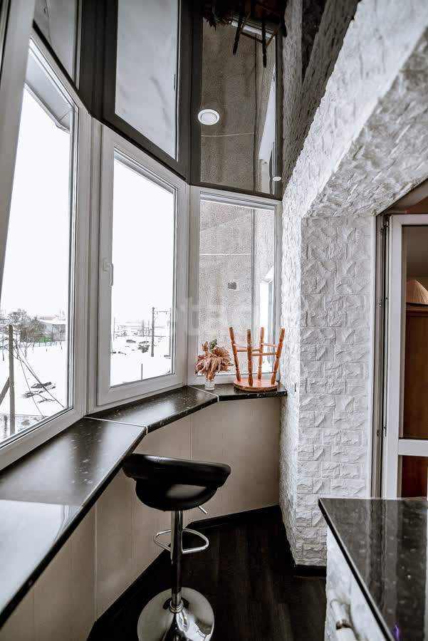 Продажа 4-комнатной квартиры, Южно-Сахалинск, Сахалинская область,  Южно-Сахалинск