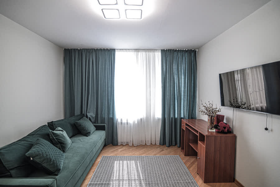 Продажа 4-комнатной квартиры, Южно-Сахалинск, Сахалинская область,  Южно-Сахалинск