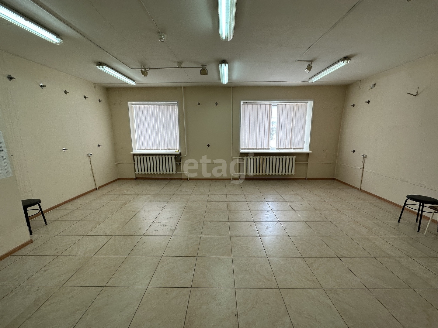 Аренда коммерческой недвижимости, 160м <sup>2</sup>, Новый Уренгой, Ямало-Ненецкий АО,  Новый Уренгой