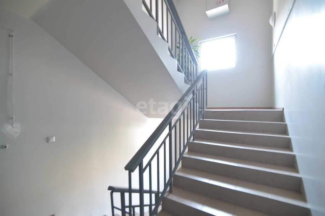 Продажа 2-комнатной квартиры, Южно-Сахалинск, Сахалинская область,  Южно-Сахалинск