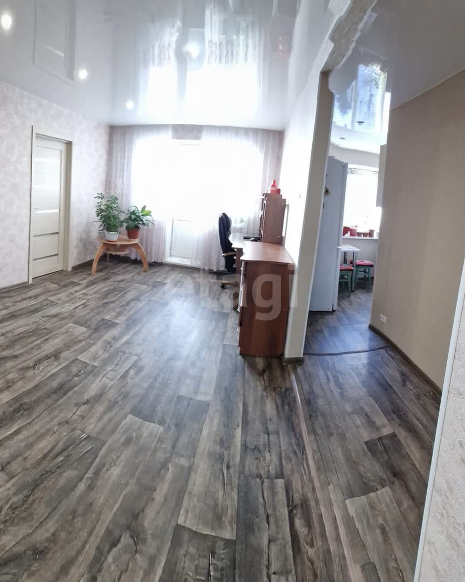 Продажа 2-комнатной квартиры, Комсомольск-на-Амуре, Комсомольская,  32 к 3