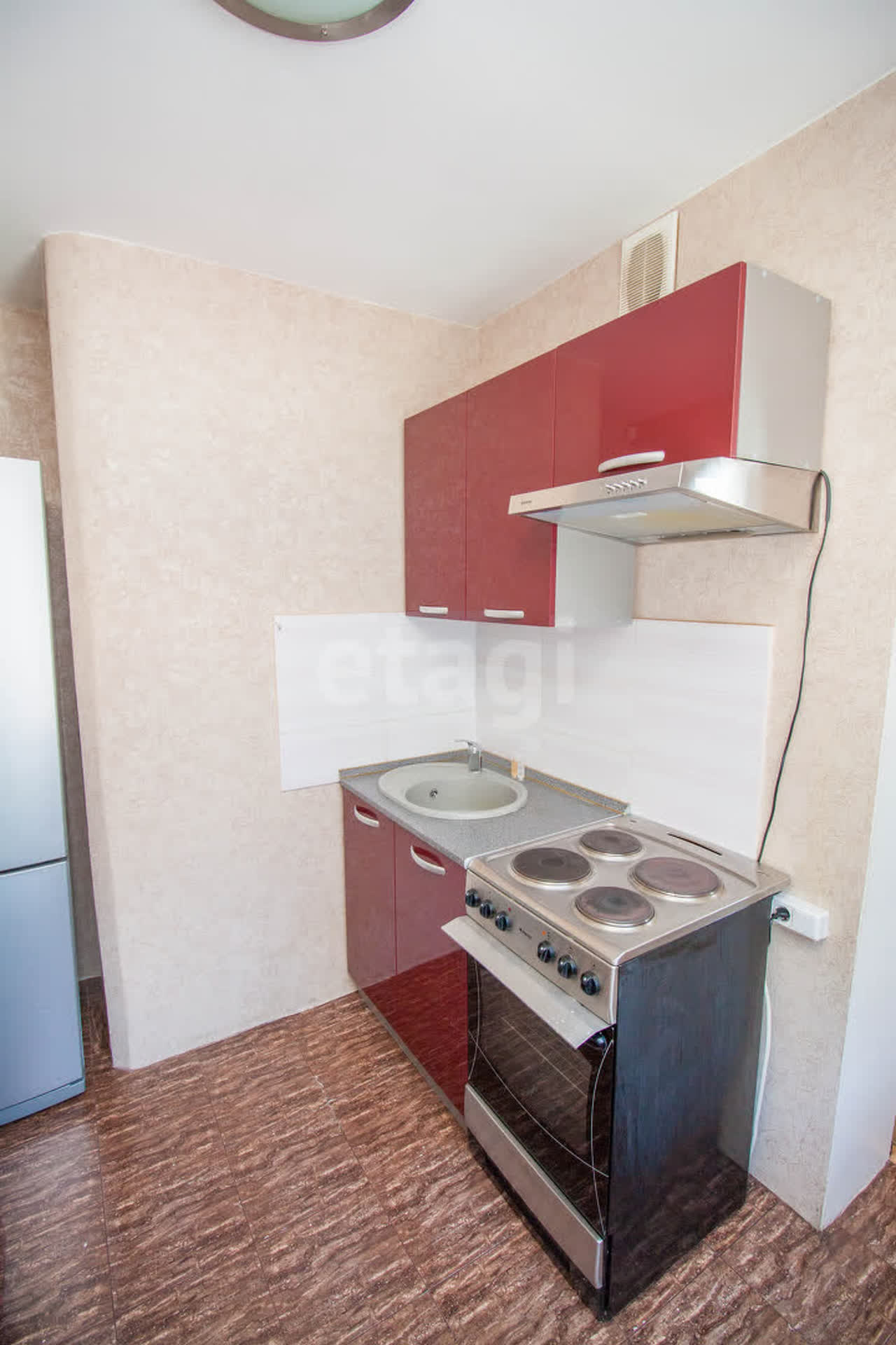 Продажа 3-комнатной квартиры, Южно-Сахалинск, Сахалинская область,  Южно-Сахалинск