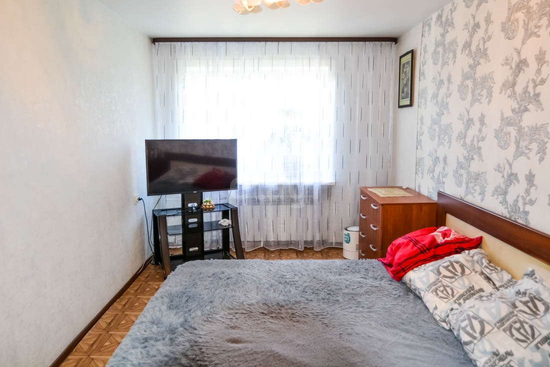 Продажа 4-комнатной квартиры, Южно-Сахалинск, Сахалинская область,  Южно-Сахалинск