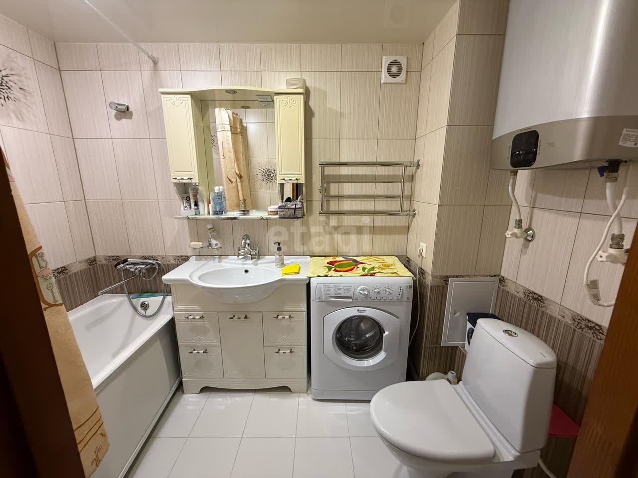 Продажа 2-комнатной квартиры, Южно-Сахалинск, Сахалинская область,  Южно-Сахалинск