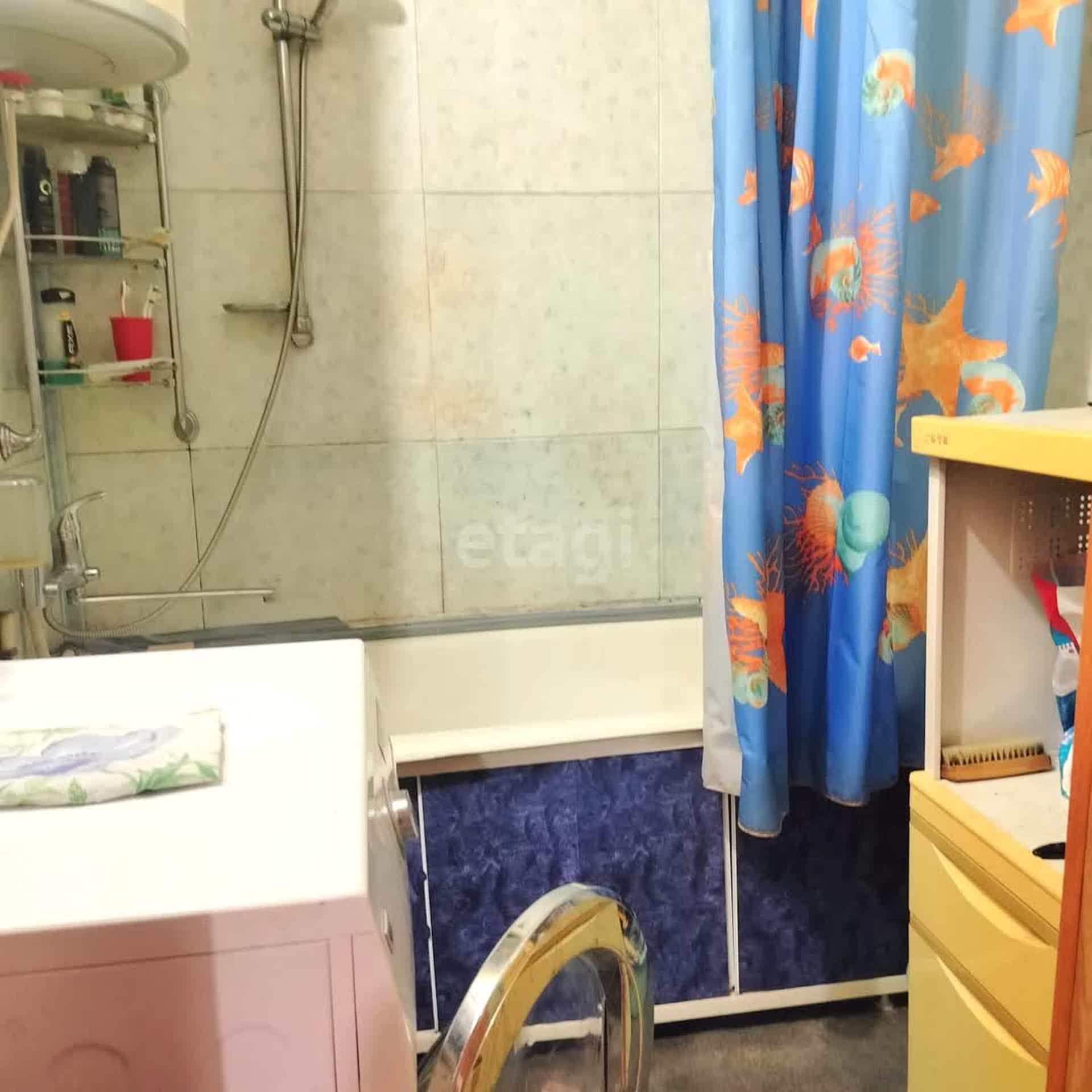 Продажа 2-комнатной квартиры, Южно-Сахалинск, Сахалинская область,  Южно-Сахалинск