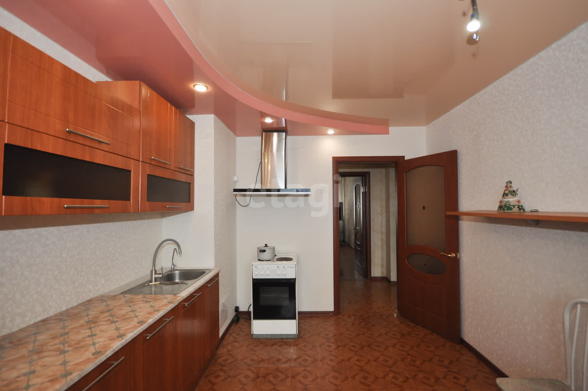 Продажа 3-комнатной квартиры, Южно-Сахалинск, Сахалинская область,  Южно-Сахалинск