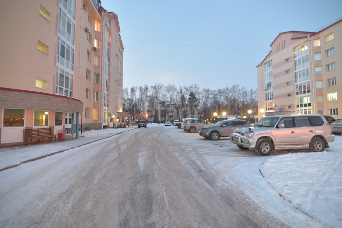 Продажа 4-комнатной квартиры, Южно-Сахалинск, Сахалинская область,  Южно-Сахалинск