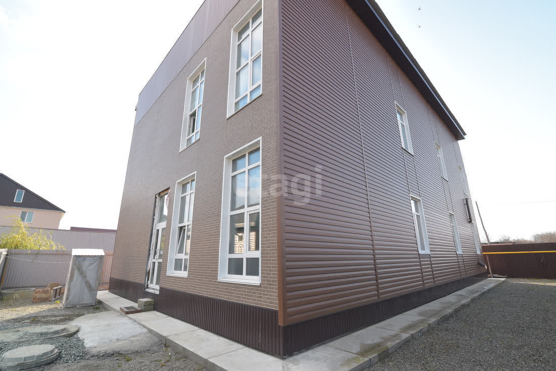 Продажа коммерческой недвижимости, 425м <sup>2</sup>, Южно-Сахалинск, Сахалинская область,  Южно-Сахалинск