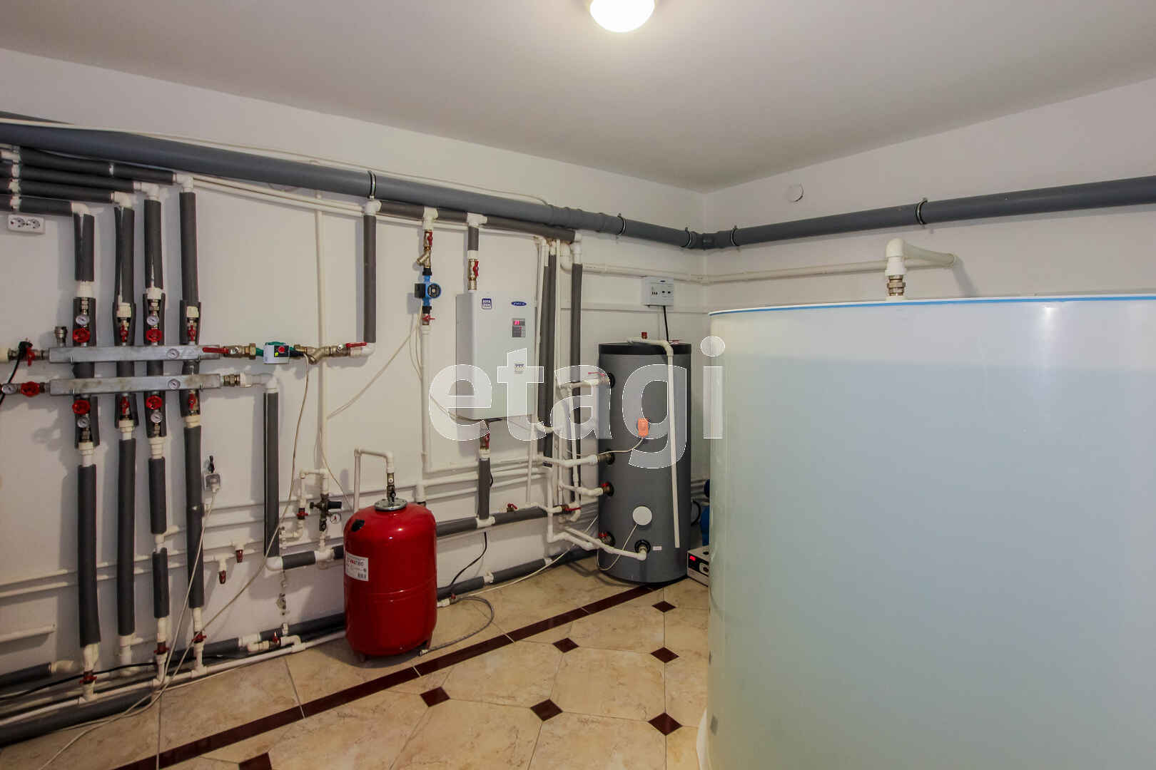 Продажа дома, 272м <sup>2</sup>, 7 сот., Улан-Удэ, Республика Бурятия,  Железнодорожный